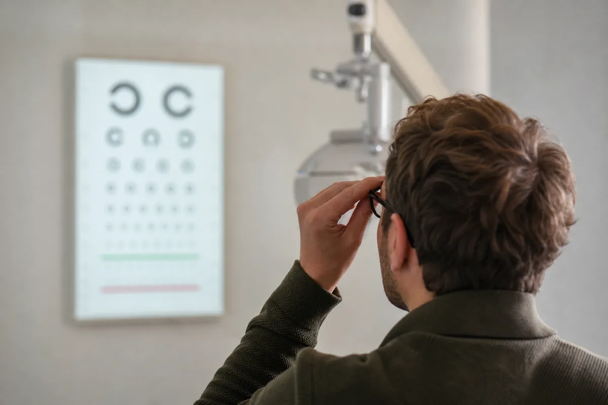Redaktionell bild till artikeln Astigmatism – när hornhinnan ger suddig och förvrängd syn